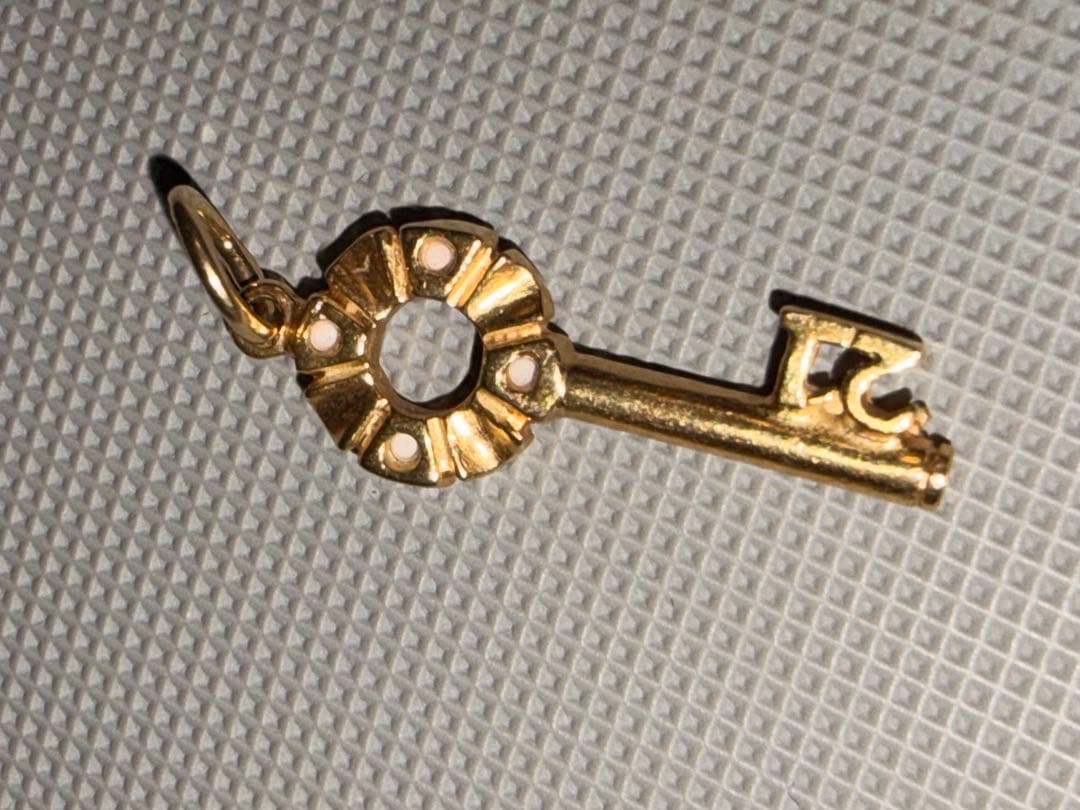 K18 チャーム 鍵 キー ネックレス トップ 約2.2g アンティーク