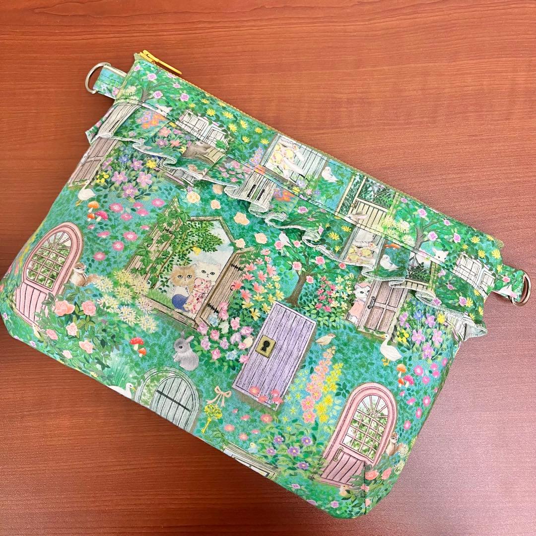 yukiemonハンドメイド　30㎝たっぷりフリルショルダーバック　⑩