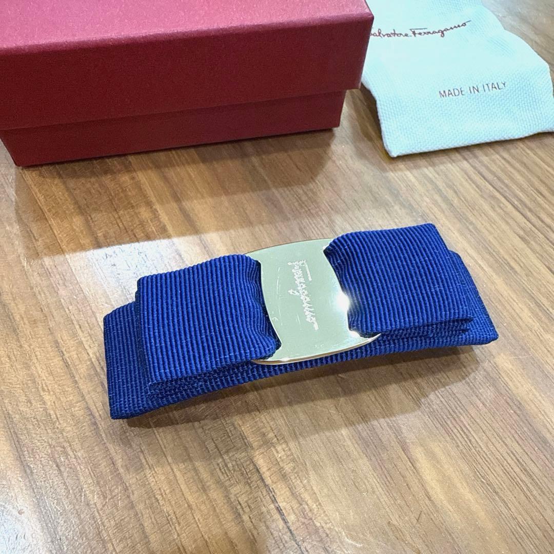 ◆ サルヴァトーレフェラガモ◆リボンヘアバレッタ