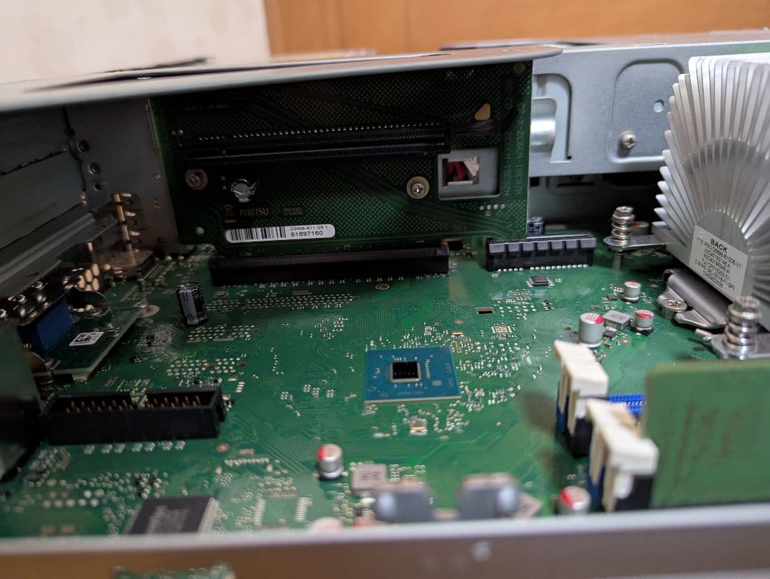 Fujitsu ESPRIMO D588CX　稼働品訳あり