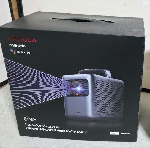 Nebula Cosmos Laser 4K スタンド付き