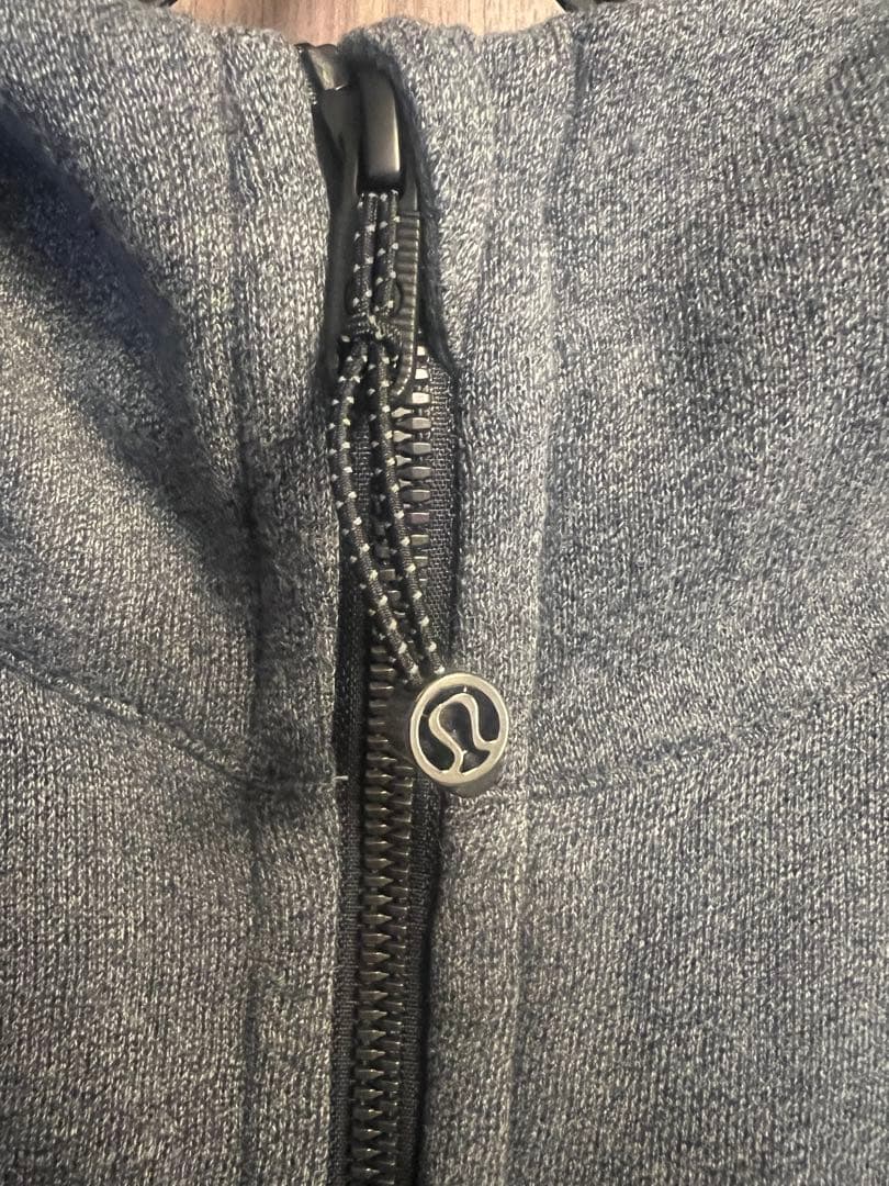 ルルレモン✴︎グレー フルジップ フード付き クロップドパーカー