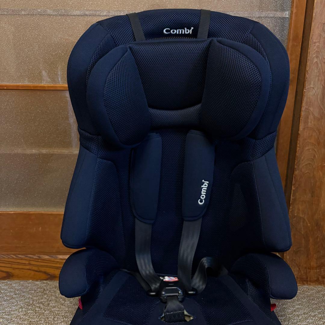 美品 Combi ジョイトリップエアスルー　ジュニアシート　ネイビー