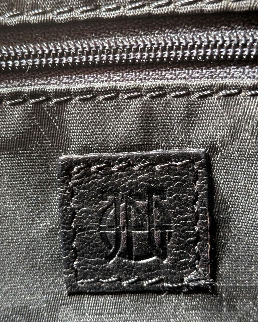 ジャンポールゴルチエ インポート チェーン付き柄クラッチバッグ