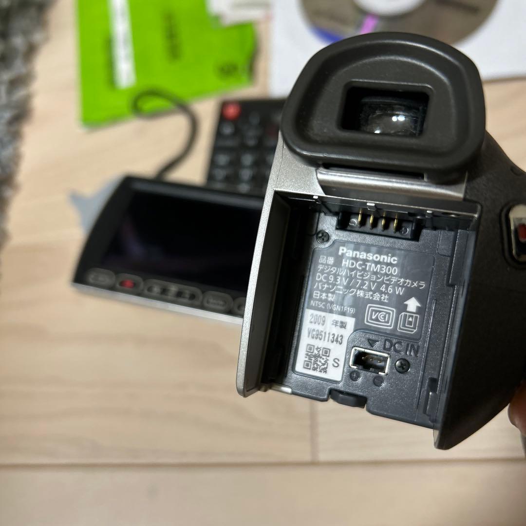 パナソニック　ビデオカメラ　HDC-TM300