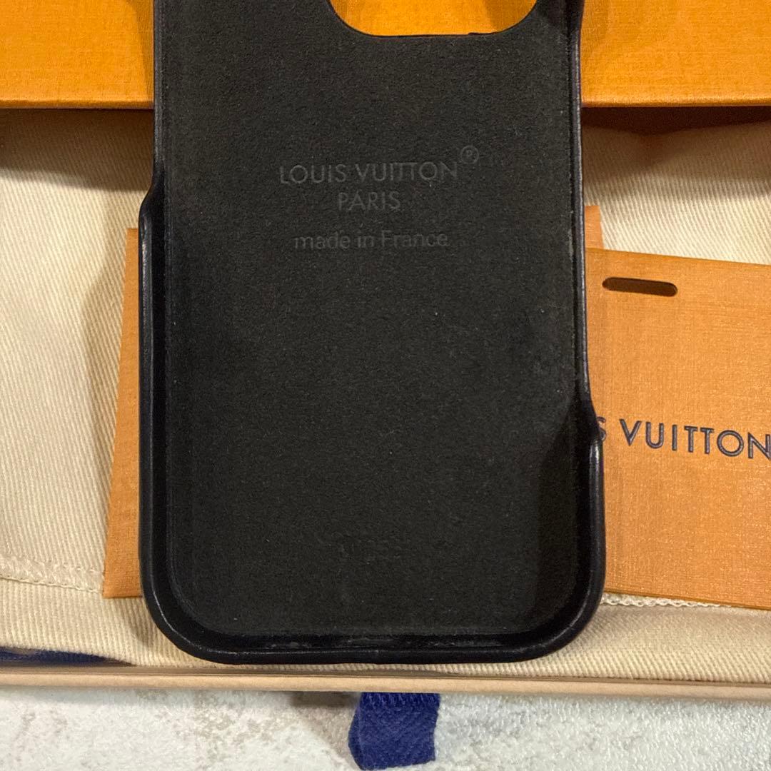 美品★Louis Vuitton iPhone16 pro 用ケース