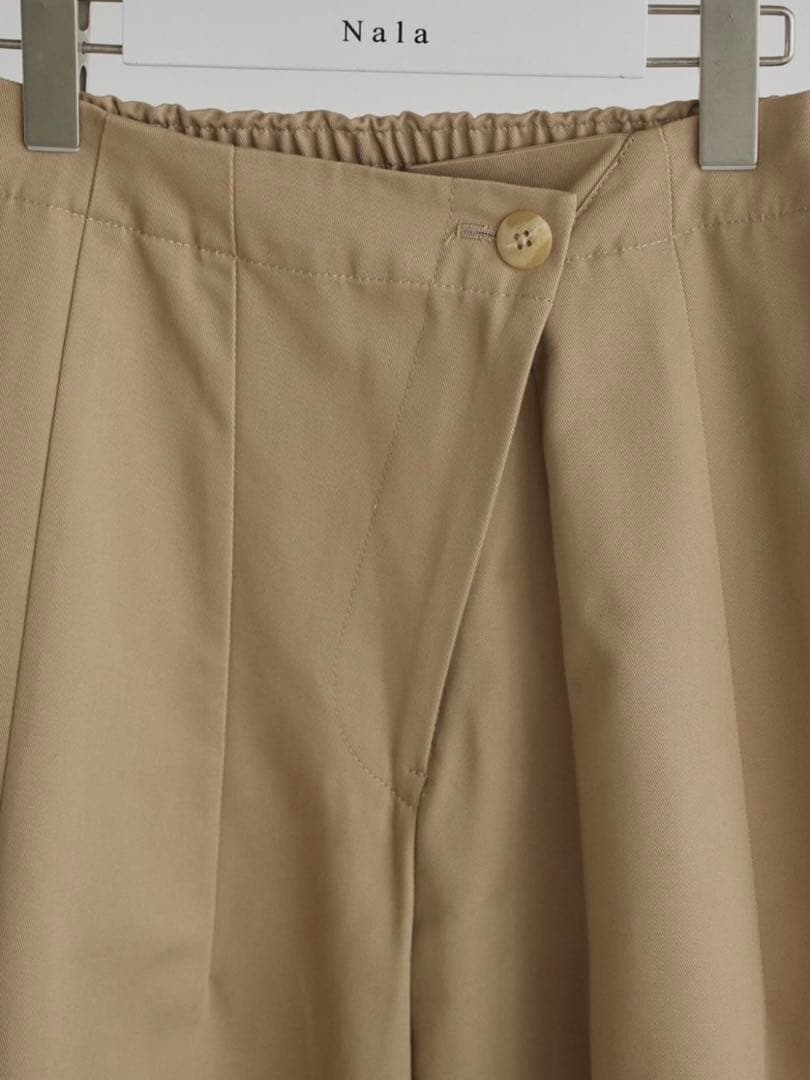 【新品】nala コクーンチノパンツベージュ S