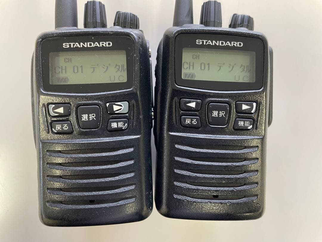 t*a様 スタンダード製　デジタル携帯型無線機 VXD450U