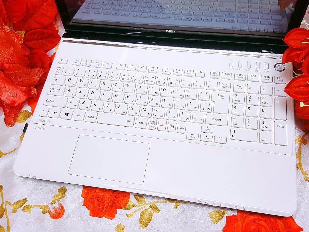 美品ホワイト色/極上品/爆速3世代Corei7/DVD焼き/新型Win11搭載