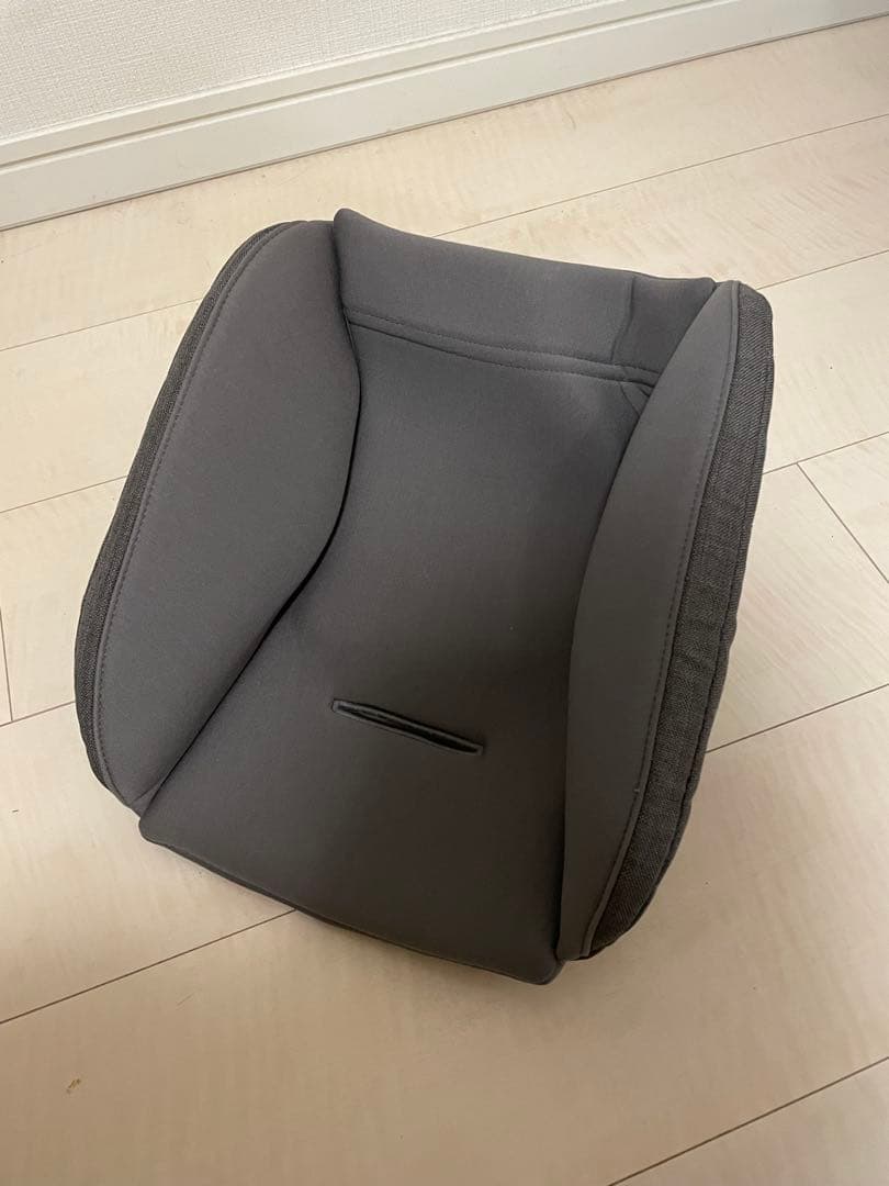 nuna pipa next n ベビーシート グレー 日よけ付き