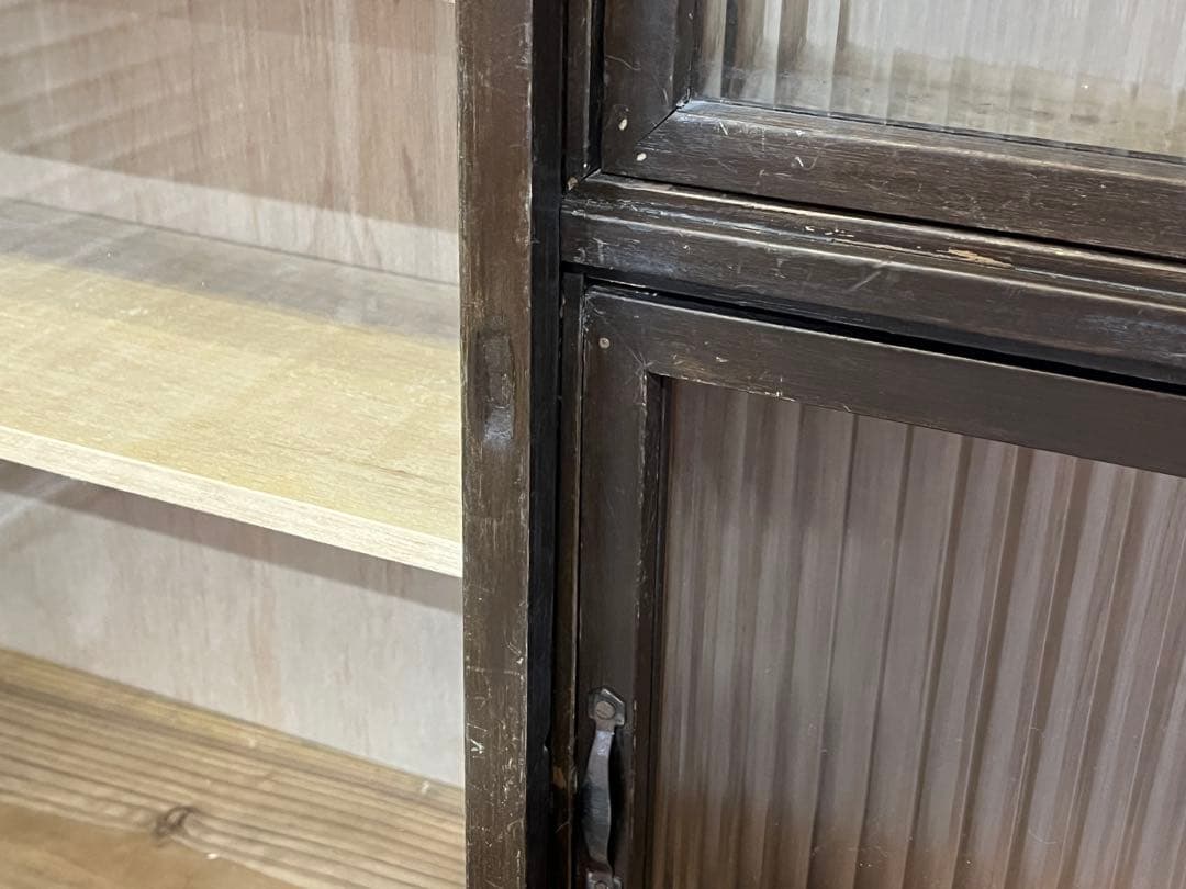 ☆*☆様 昭和レトロ 木製卓上水屋箪笥ガラス戸棚 モールガラス食器棚 茶棚