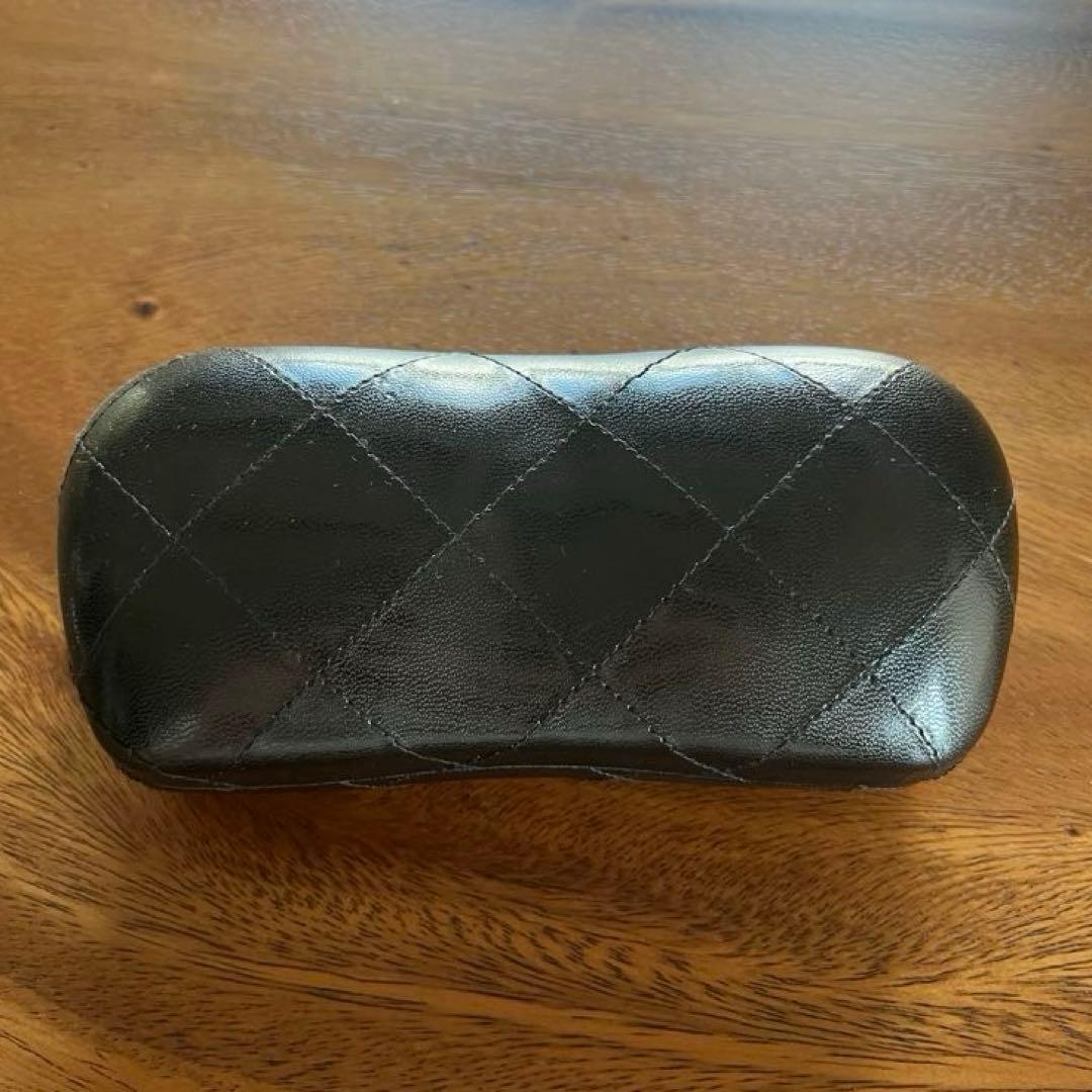 CHANEL アビエーターサングラス シルバー/ホワイト　ケース付き