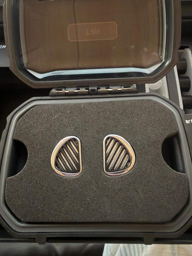 TRN JAWS 4.4mm版 リケーブル可能イヤホン