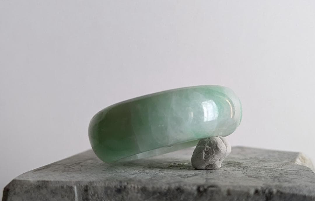 糸魚川翡翠 緑色10号〜15号 　リング指輪　勾玉