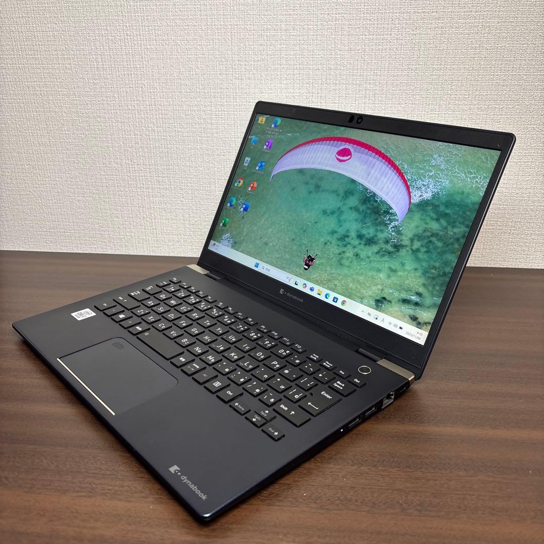超美品&超軽量！第10世代Corei7搭載dynabook13.3型モバイルPC