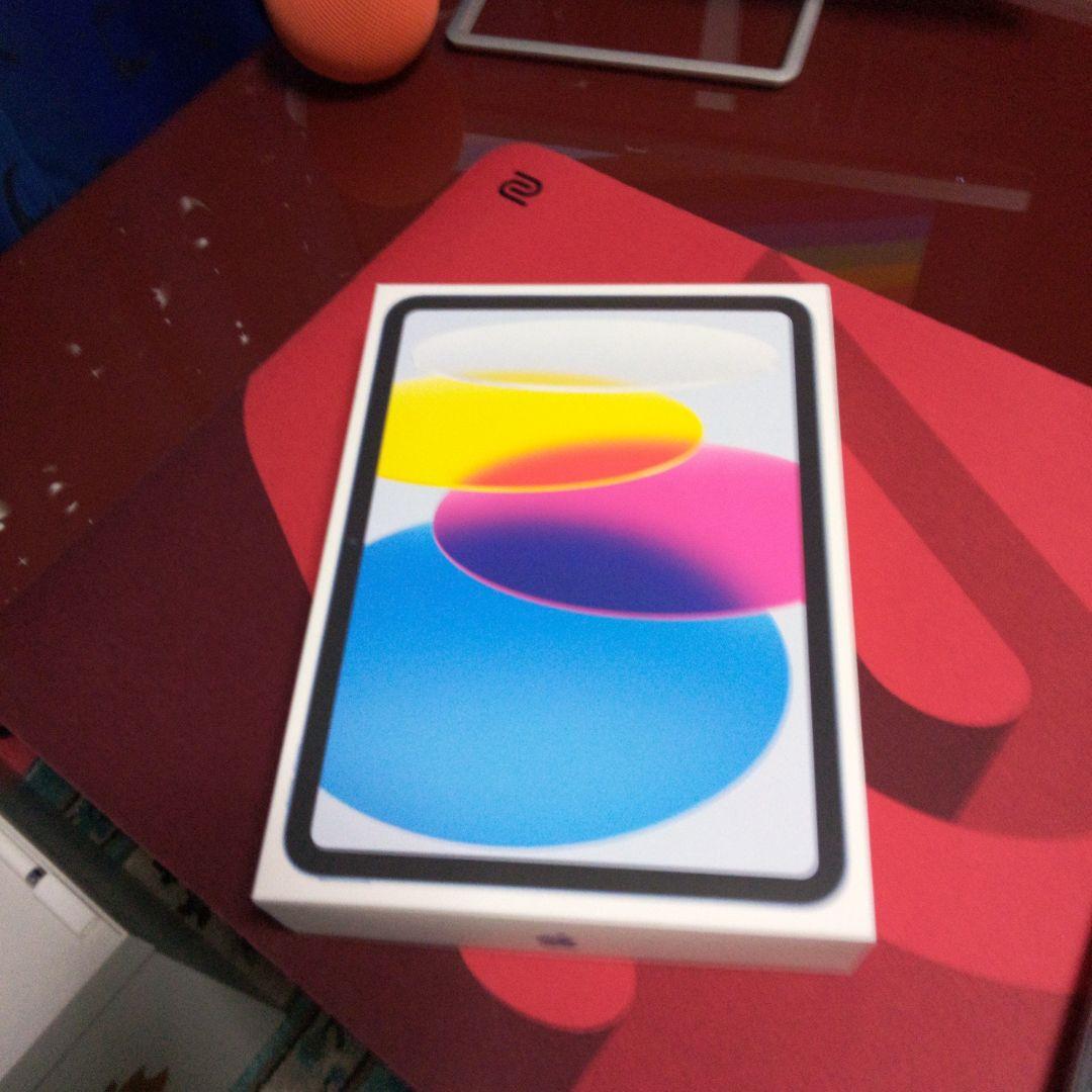 iPad (第10世代) ブルー 10.9インチ 未使用に近いです。