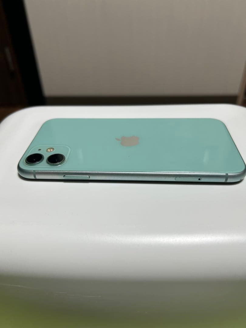 美品 Apple iPhone 11 本体 グリーン