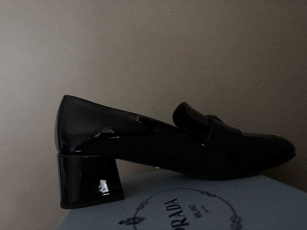 PRADA プラダ ローファー　三角ロゴ　ヒール　エナメル
