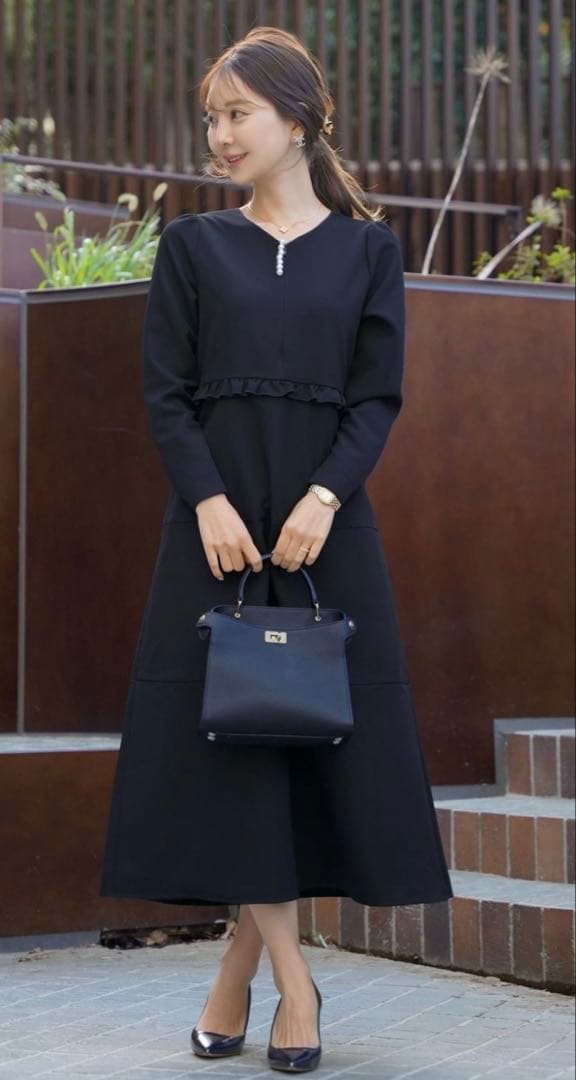 lerevevaniller ワンピース　セレモニー　ネイビー