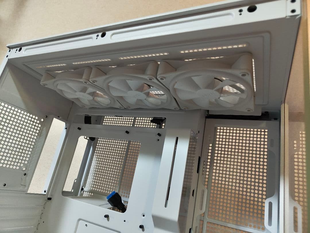 NZXT H9 FLOW ホワイト PCケース White 白