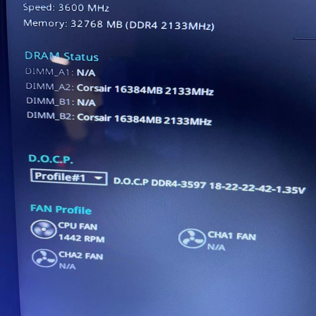 メモリー CORSAIR VENGEANCE RGB PRO SL DDR4 32GB