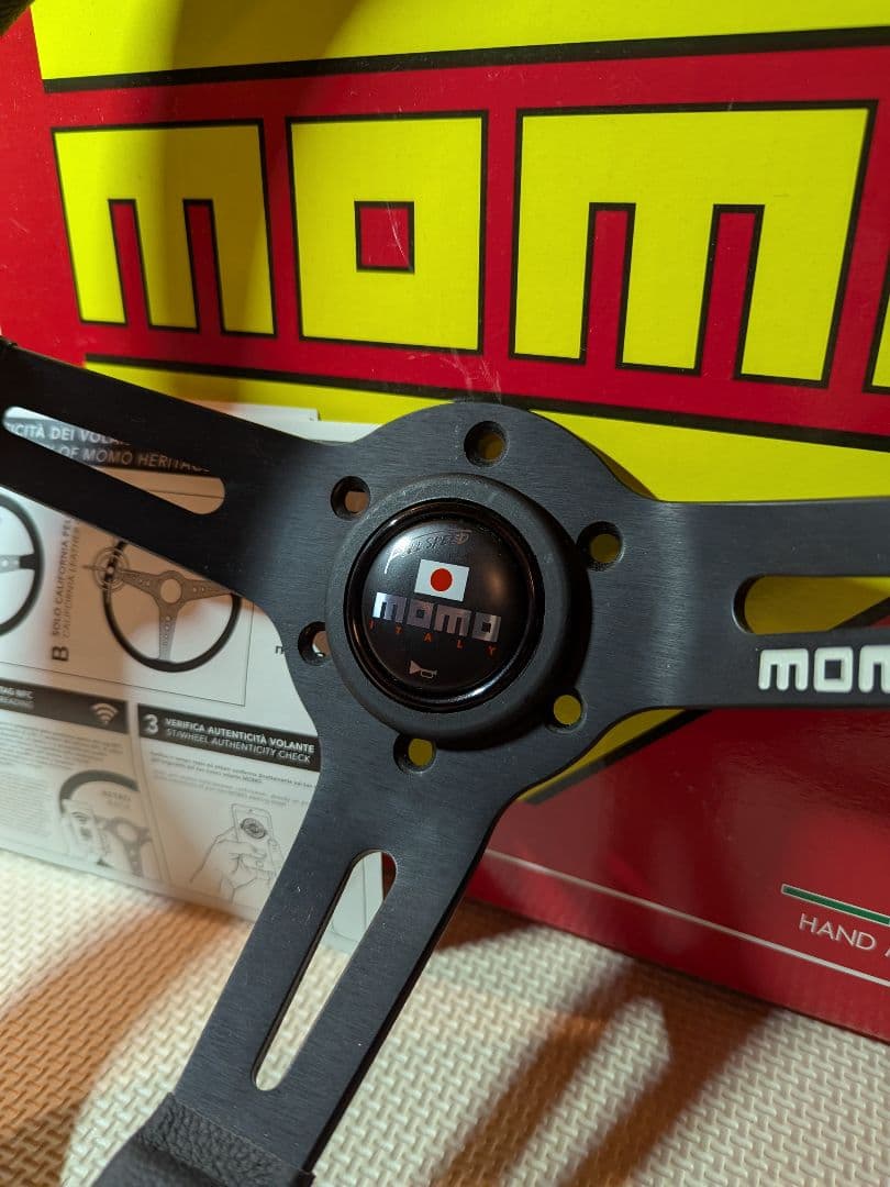 【MOMO】フルスピード 328D ブラック