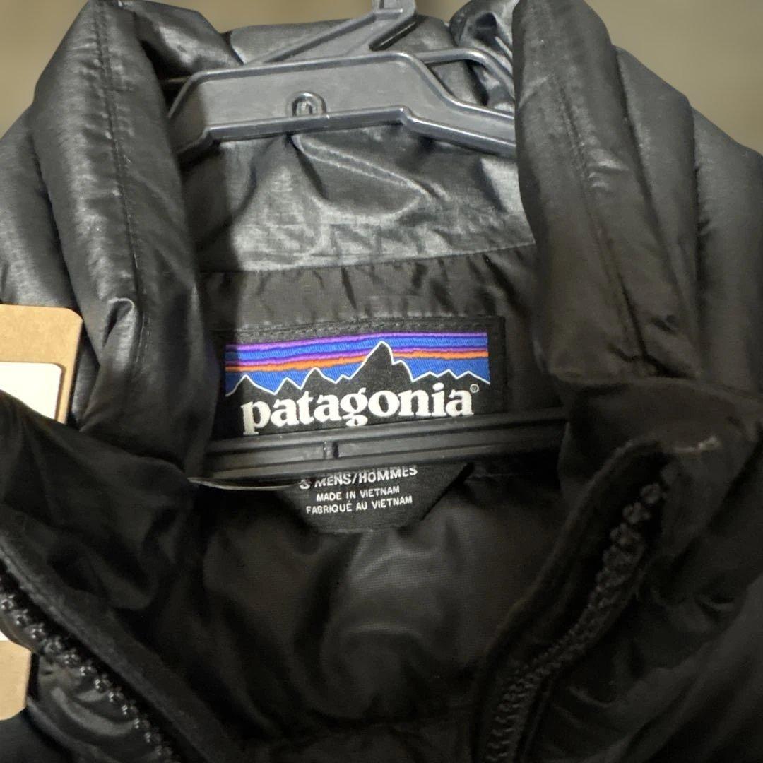 patagonia ブラック ダウンベスト