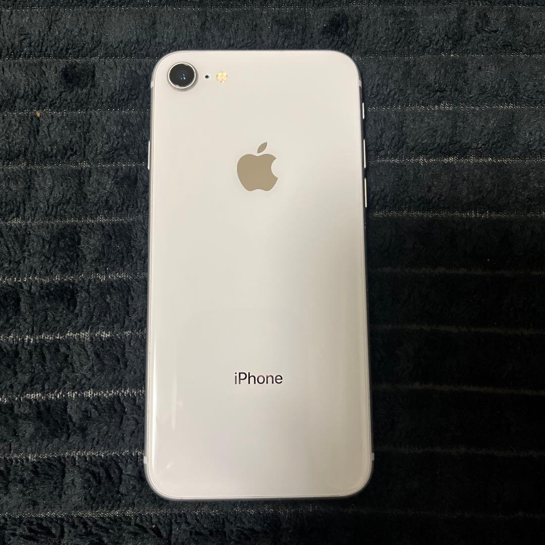 iPhone8 64GB 本体