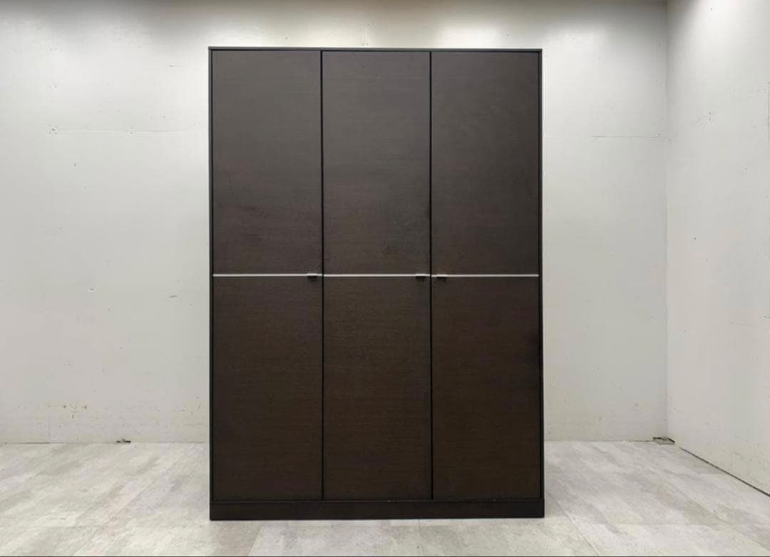 IDC大塚☆府中☆ワードローブ☆クローゼット収納☆焼き印⭐︎高級家具