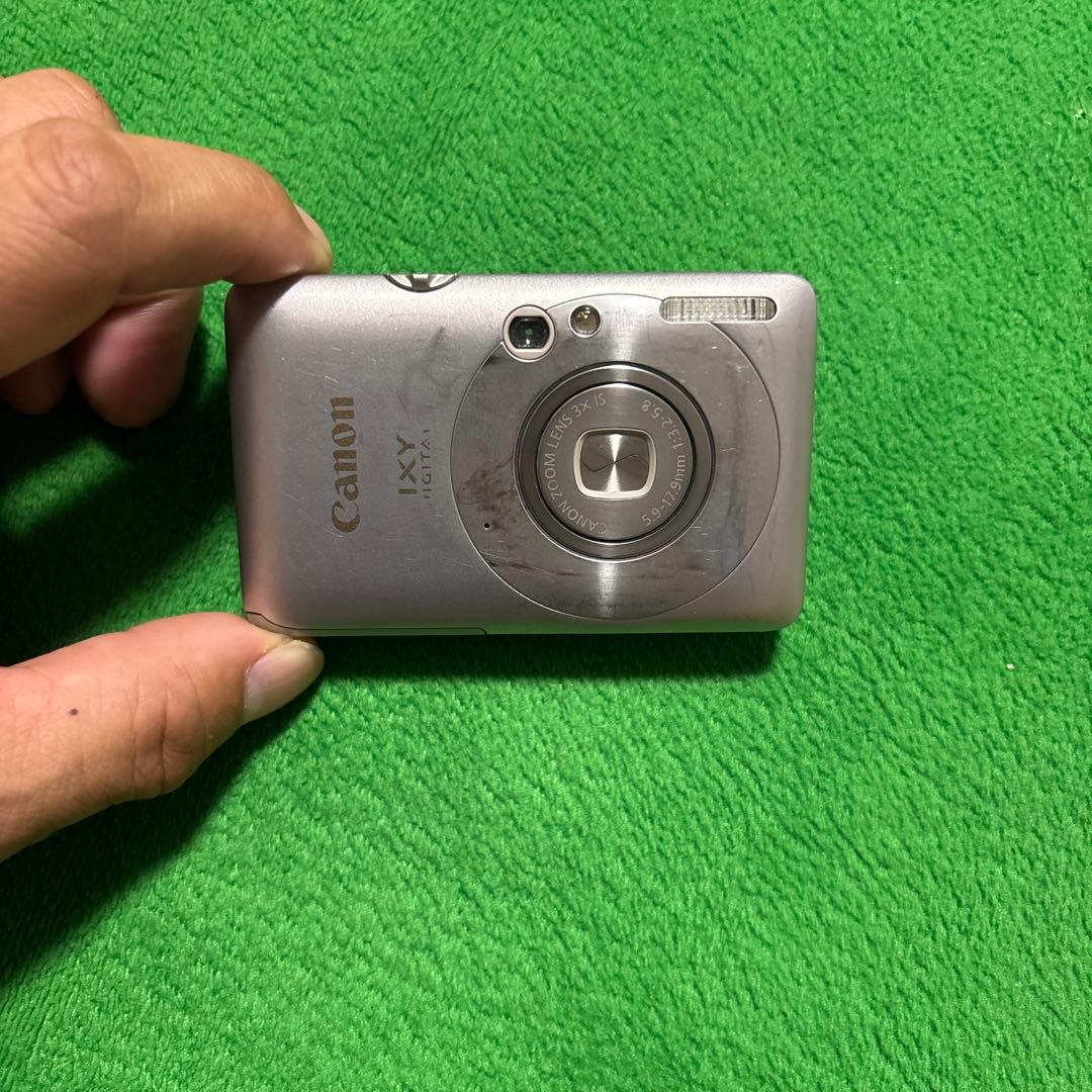 Lucky Canon IXY 210IS シルバー