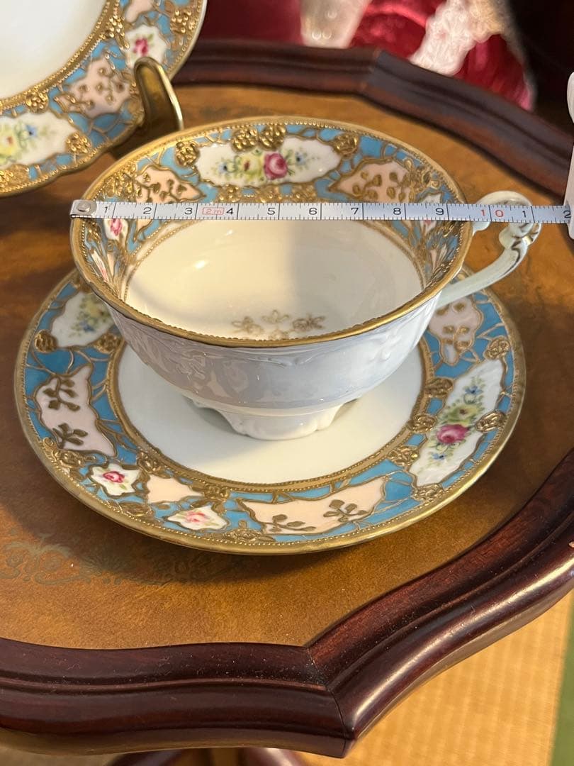 極美品オールドノリタケ マルキ印 金彩のカップとソーサー　プレート　トリオセット