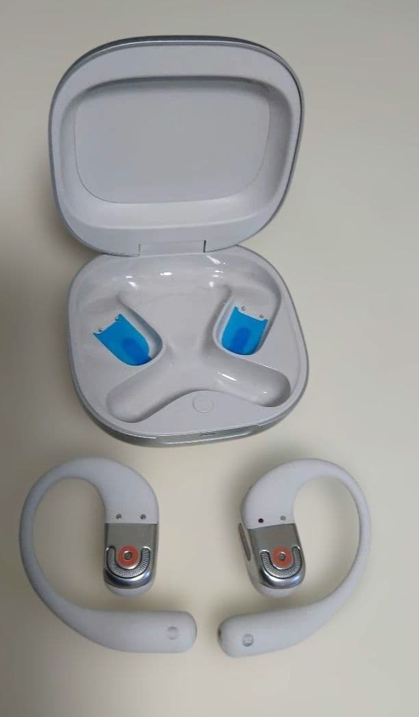 【ほぼ未使用】SHOKZ OPENFIT 2+ ワイヤレスイヤホン(グレー)