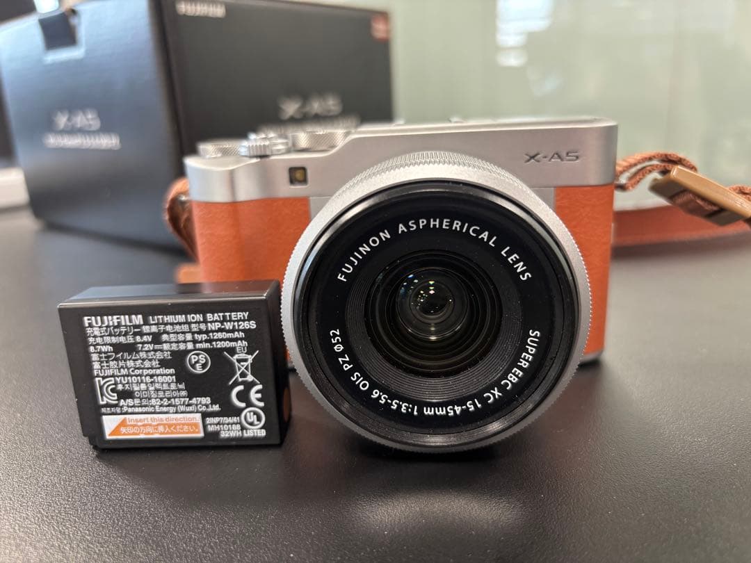 Fujifilm X-A5 XC15-45mmレンズ付き