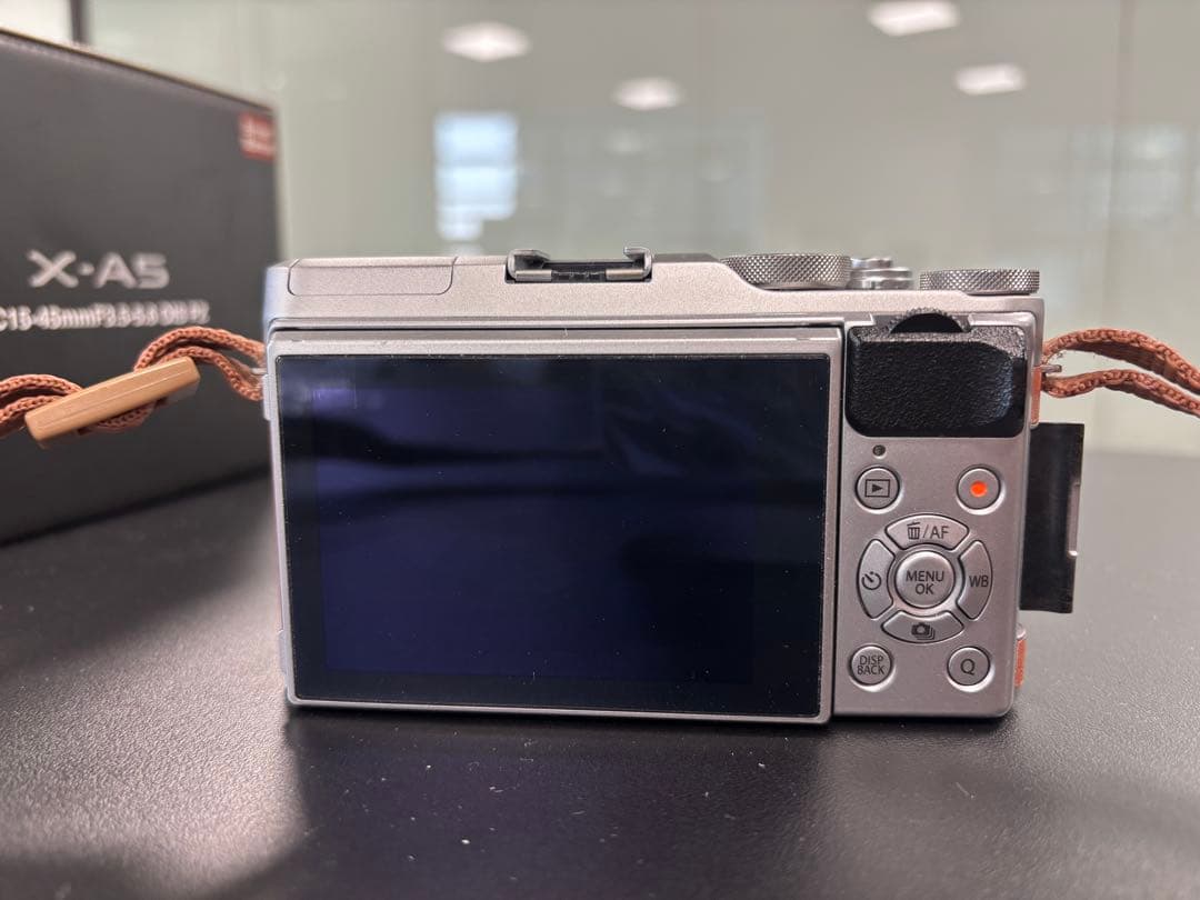 Fujifilm X-A5 XC15-45mmレンズ付き
