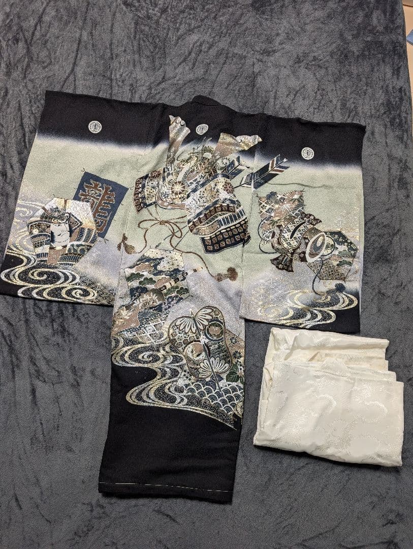 正絹 金彩 銀彩 産着 初着 男の子 男 家紋入り 紋 波 新品未使用 襦袢付き