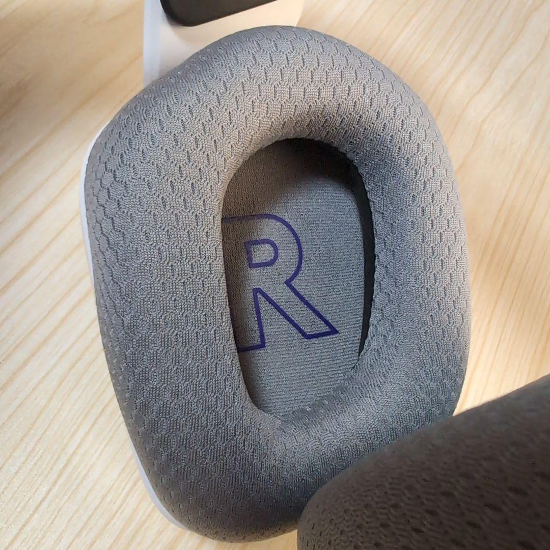 【新品未使用】Logicool G733 ワイヤレスヘッドセット