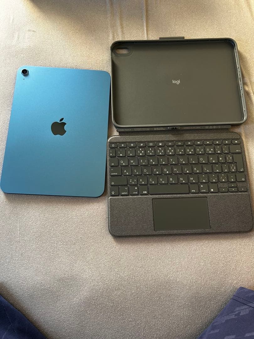 iPad 10世代A16 本体 キーボードケース 箱付き