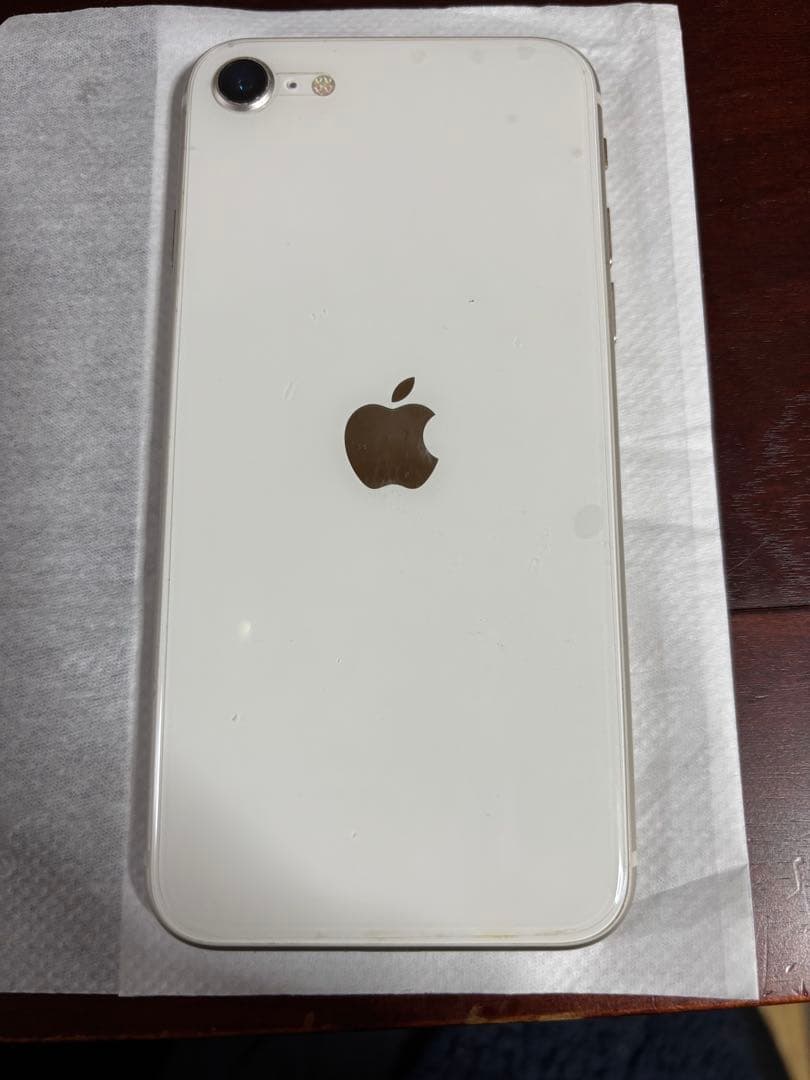 Apple iPhone SE (第3世代) 64GB(最大容量69%)