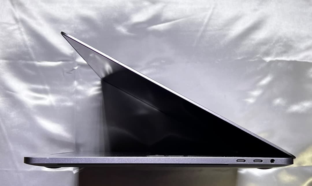 MacBook Pro15-inch【CS6 /Office /Windows】