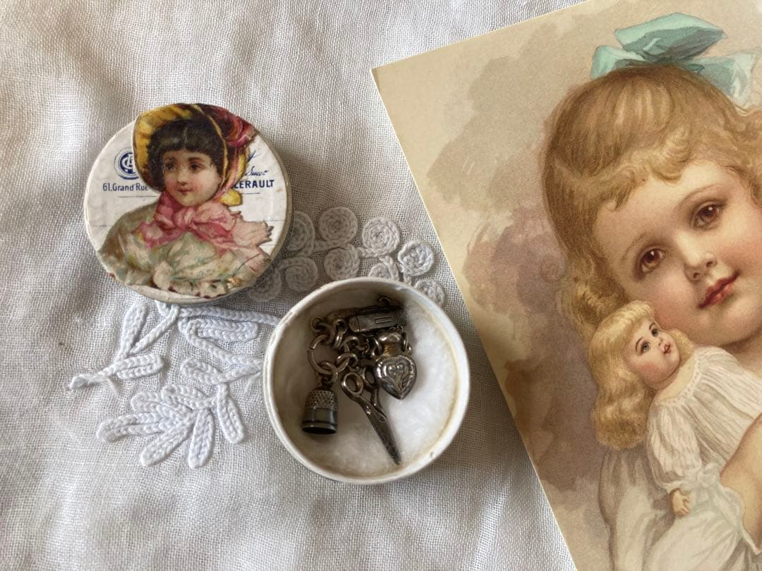 フランス アンティーク シルバー製ミニョネット用シャトレーン 純銀製ドール小物