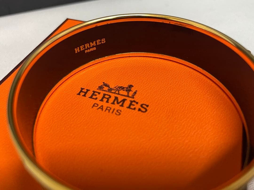 HERMES エルメス　バングル　ブレスレット　七宝焼　象柄　総柄