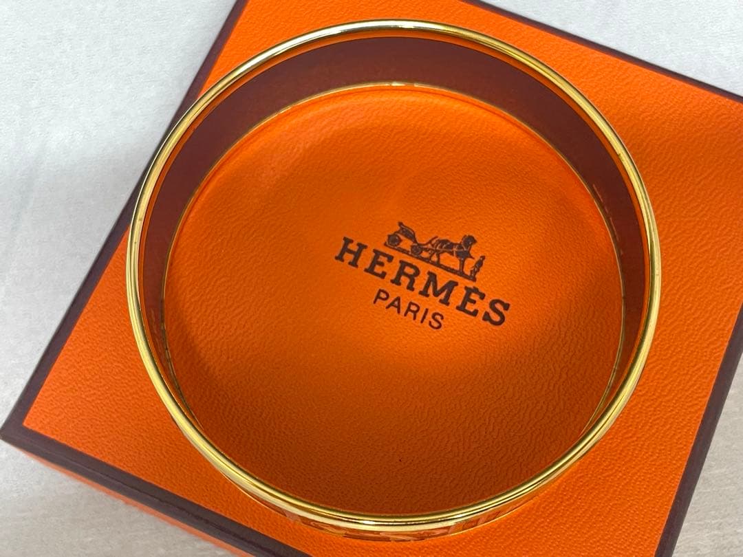 HERMES エルメス　バングル　ブレスレット　七宝焼　象柄　総柄
