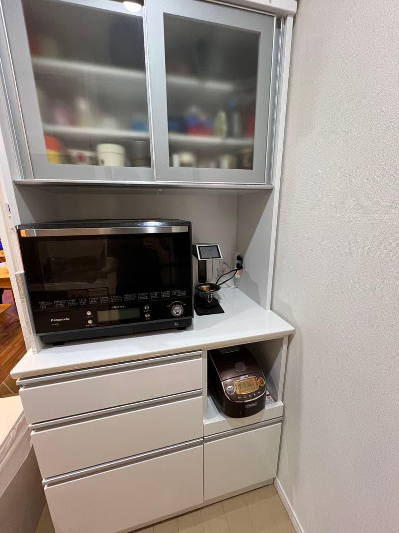 ニトリ　キッチンボード　食器棚　ホワイト