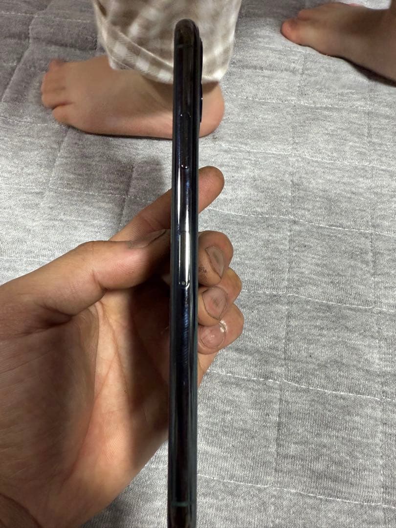 iPhone 11 Pro max本体ミッドナイトグリーン64gb