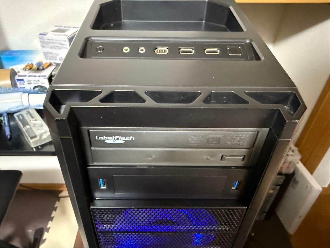 デスクトップPC i5-13600K/8GB/256GB