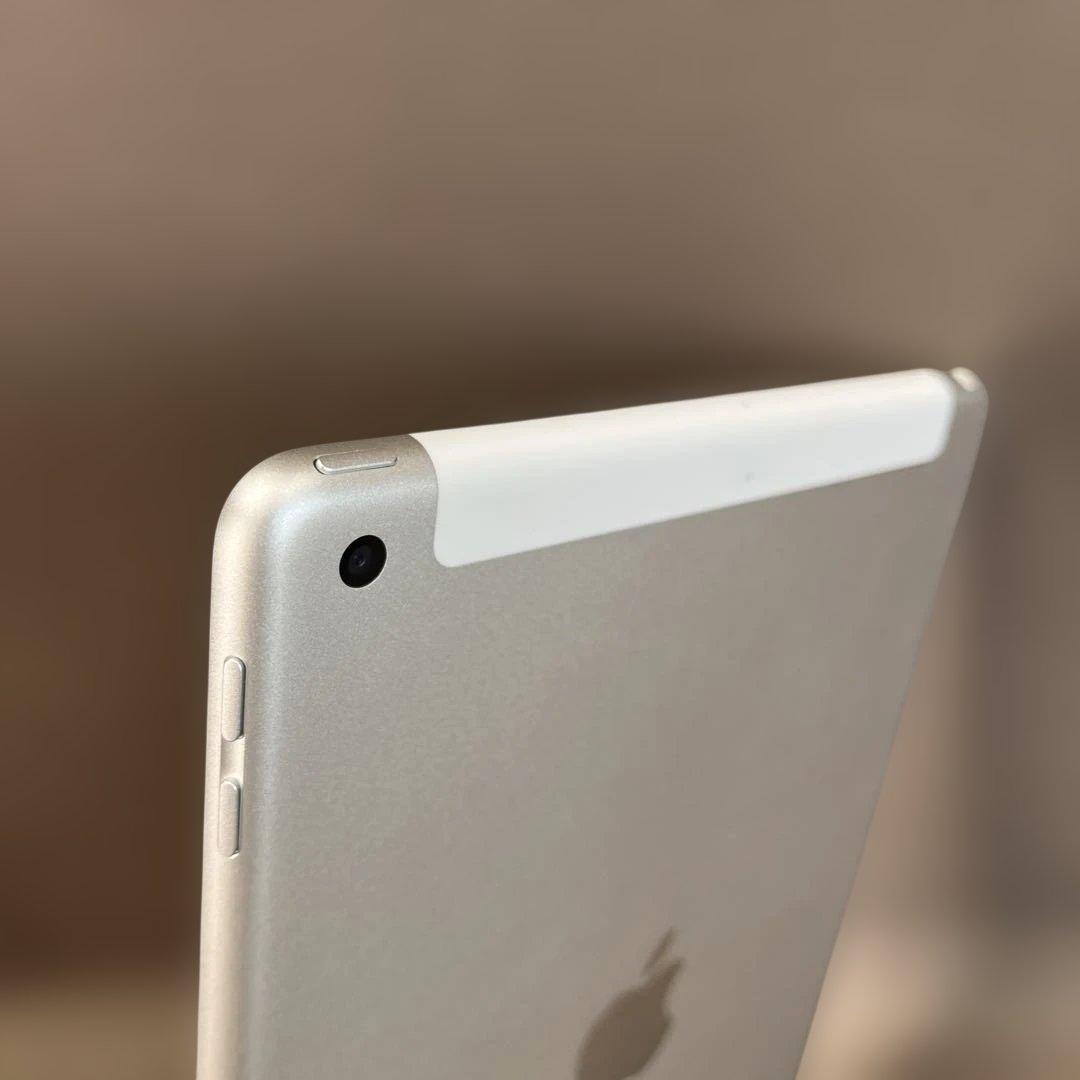 Apple iPad 第6世代 Wi-Fi Cellular 32GB