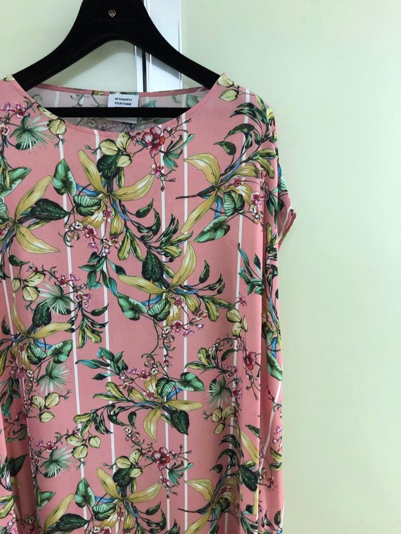 【VETEMENTS】PINK Floral ノースリーブ ワンピース