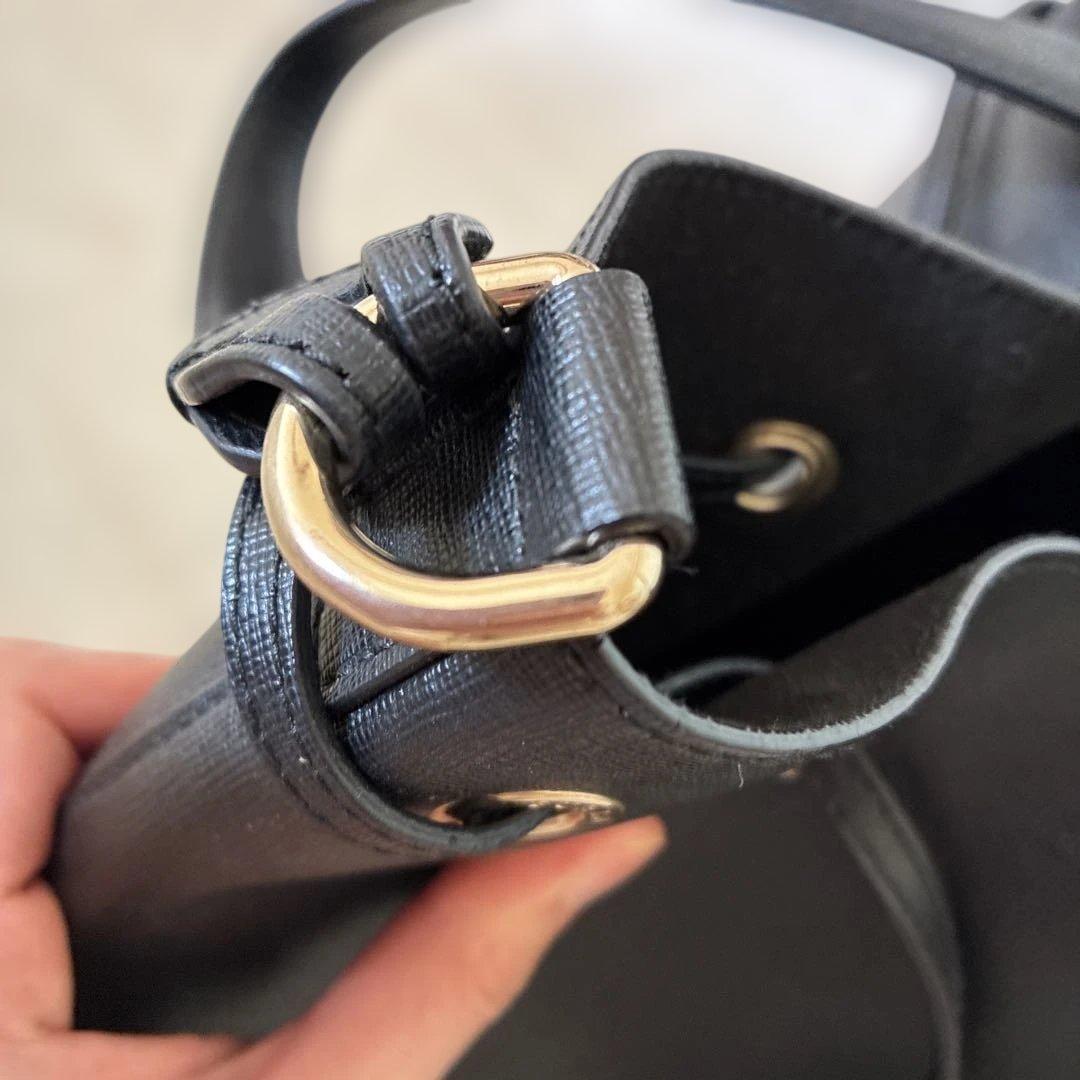 FURLA ブラック ショルダーバッグ ポーチ付き