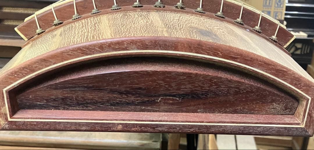 た　13￼弦お琴です。箏曲部での自宅練習用に如何でしょうか