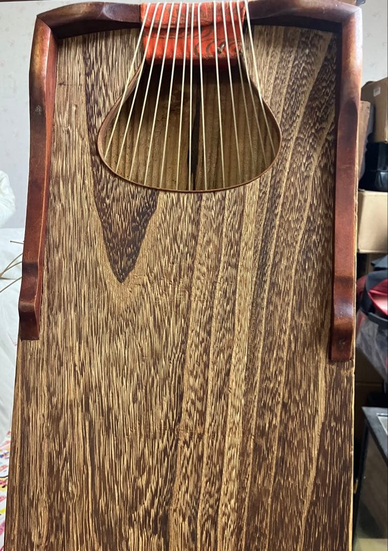 た　13￼弦お琴です。箏曲部での自宅練習用に如何でしょうか